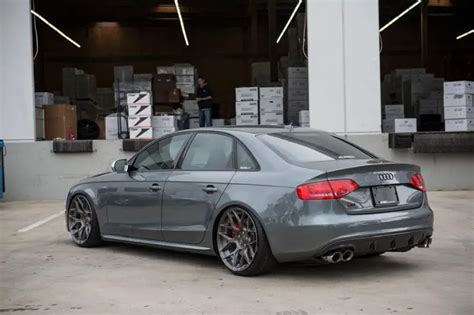 Audi S4 B8 En Gris Avec Jantes 20 Pouces Avant Garde M590