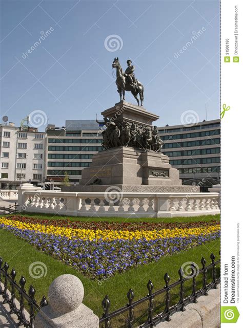 Na zijn dood werd hij opgevolgd door zijn jongere broer, grootvorst nicolaas pavlovitsj. Het Standbeeld Van Tsaar Alexander II, Sofia, Bulgarije ...