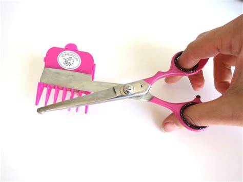 10 best cat brushes & deshedding tools for long & short haired cats. Best Brushes for Long Hair Cats | Meow Lifestyle