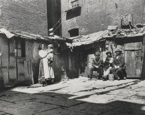 42 Incredible Vintage Photographs That Capture Slum Life In New York City In The Late 19th