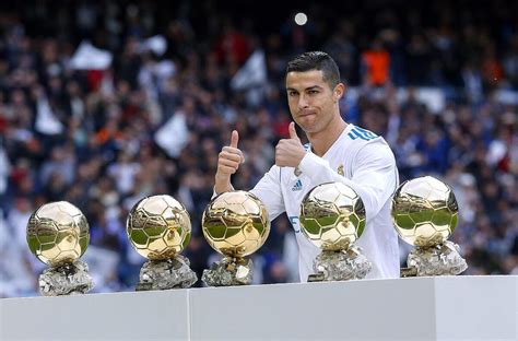 Foot Europ En Ballon Dor Cristiano Ronaldo Relanc Pour Le Titre