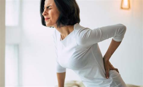 What Are The Causes And Symptoms Of Chronic Back Pain