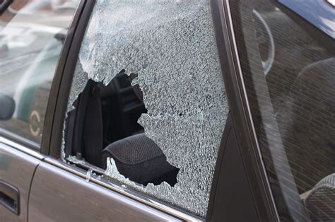 How To Handle A Broken Car Window All Makes Collision Centre