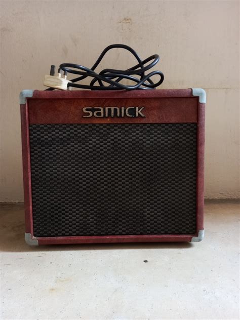 Vintage Samick Guitar Amplifier Audio Soundbars Speakers