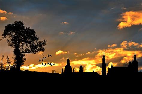 Silhouette Church Daytime City View Evening Sky Architecture