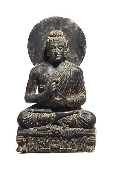 importante statue de bouddha shakyamuni en schiste gris region de gandhara iieme iiieme