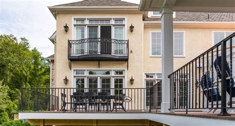 For safety reasons, there are international regulations about balcony railing height. 16+ Balcony Railing Designs, Ideas | Design Trends ...