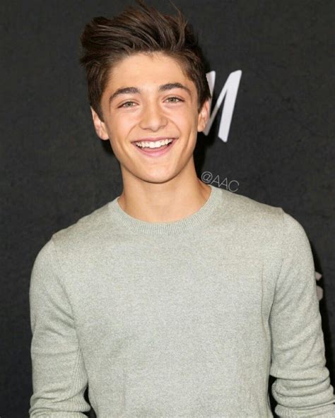 Asher Angel Networth 2020 Height Weight Relationship And Full Biography Pop Slider