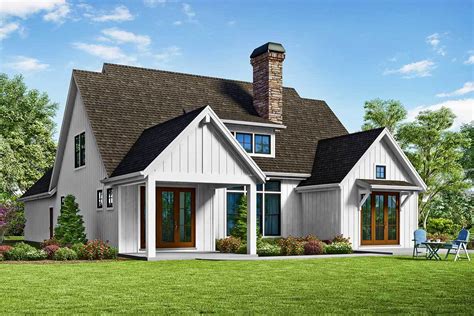 3 Bed Modern Farmhouse Plan With Airy And Open Interior 69709am