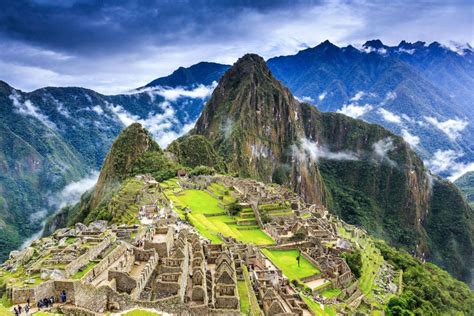 7 Wonders Of The World 2021 That You Must Visit The