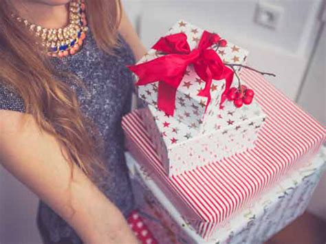 You can also find custom ideal gifts to surprise your loved ones. IDEAL GIFTS FOR EVERY BIRTHDAY OR ANNIVERSARY - Business ...