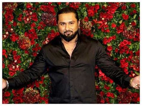Pop Singer Honey Singh Booked For Vulgar Lyrics