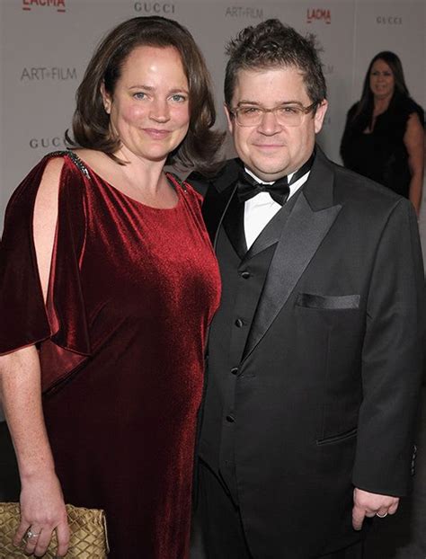 Patton Oswalt Engaged To Meredith Salenger Following Wifes Death Hello