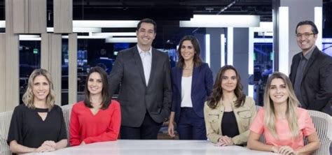 Check spelling or type a new query. Produtores de jornal da Band saem no soco antes de ...