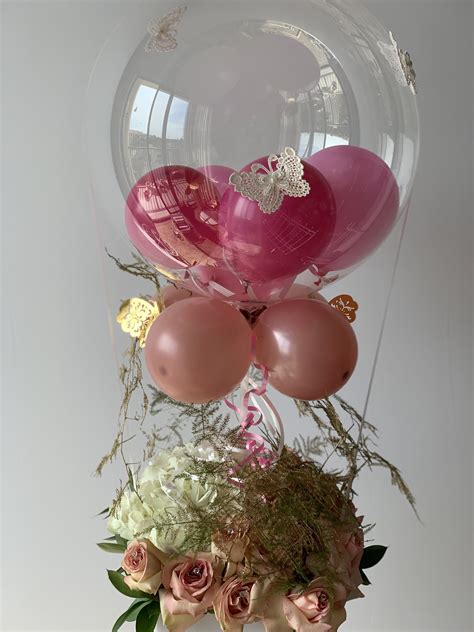 Balloon Flower Arrangement In 2020 Flower Arrangements Balloon