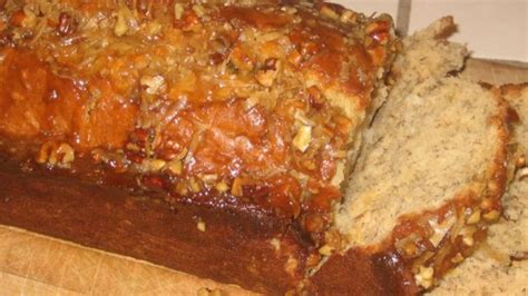 Fresh out of the oven, this banana bread is hard to top. We Be Jammin' Jamaican Banana Bread Recipe - Allrecipes.com