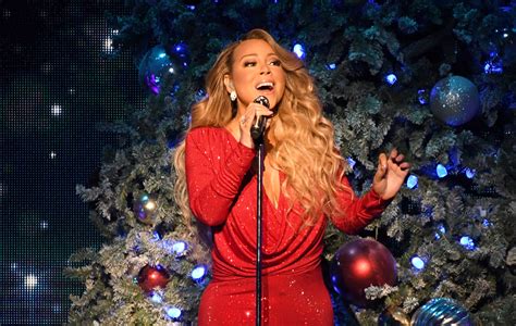 Mariah Careys Application To Trademark The Title Queen Of Christmas