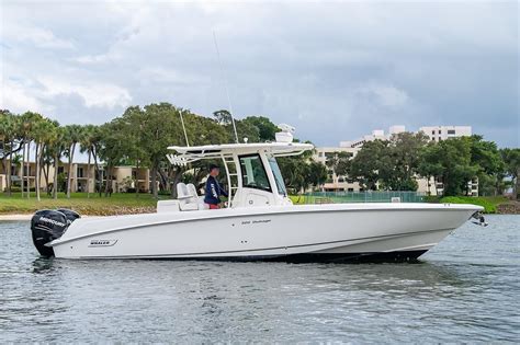 2014 Boston Whaler 320 Outrage Center Console For Sale Yachtworld