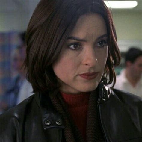 Mariska Hargitay Olivia Benson Law And Order Svu Season 1