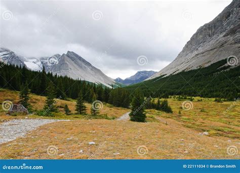 Scenic Mountain Views Stock Photo Image Of Outdoor Cloud 22111034
