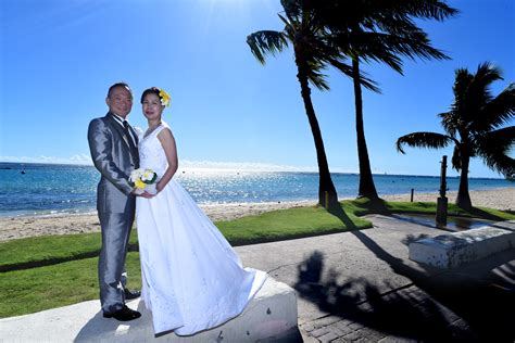 Honolulu Weddings Beautiful Ala Moana Beach