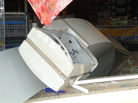 g1 ladrões explodem caixa eletrônico em supermercado de paranaíba ms notícias em mato
