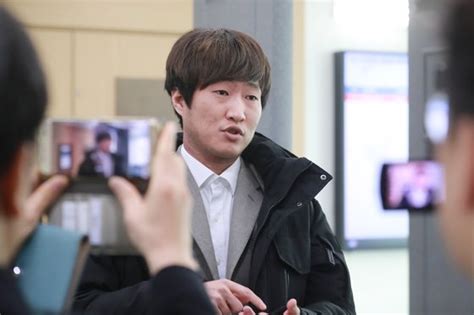 2018년 4월 27일에 올린 동영상을 보면 결국 직접 찾아갔는데. 암 극복 후 '나눔천사' 된 100만 유튜버, 왜 징역형 받았나 - 중앙일보