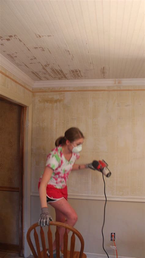 You just learned how to make crown molding! Blessed Foundation: Post 16: Dining Room Part 4 -- Crown ...