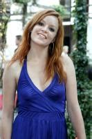 Juliette van ardenne (den haag, 10 oktober 1983) is een nederlands actrice. Reni van Maren