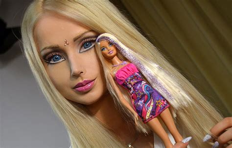 Russian Barbie Doll Valeria Lukyanova Comes From Outer Space