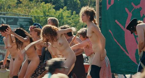 Taking Woodstock Nude Pics Seite