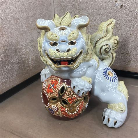 Japanese Shishi Japanese Lion Statue Unique Color Handmade Ceramics