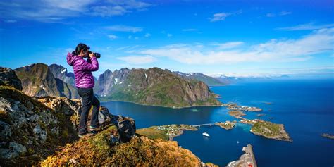 visiting  lofoten  vesteralen islands attractions  norway hurtigruten norwegian