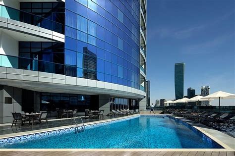Radisson Blu Hotel Dubai Waterfront Pool Pictures And Reviews Tripadvisor