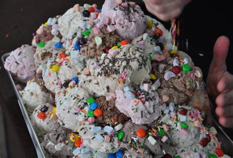 Worlds Biggest Ice Cream Sundae Thrillist
