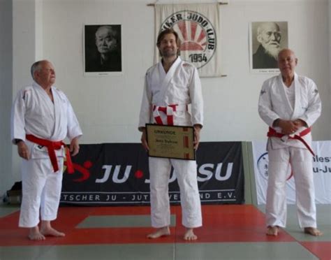 Ehrung Von Jens Dykow Mit Dem 7 Dan Ju Jutsu Lübecker Judo Club