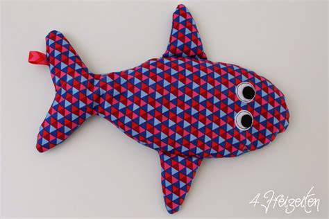 Kaum ein mensch denkt gern darüber nach, was passiert, wenn er aufgrund eines unfalls oder einer krankheit keine eigenen entscheidungen mehr treffen kann. 4 Freizeiten: Nähen: Eckberd der Wal ... oder ein kleiner Fischschwarm