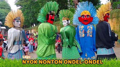 Ondel Ondel Betawi Bajunya Warna Warni Lagu Ondel Ondel Betawi Dari