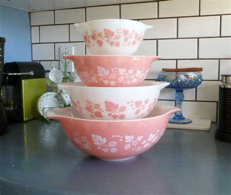Pyrex Pink Gooseberry Cinderella Mixing Bowl Set Of Etsy Mixing
