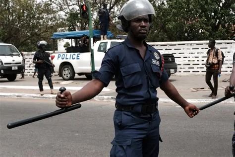 Ghanaian Police Beat Arrest Journalist Malik Sullemana Committee To Protect Journalists