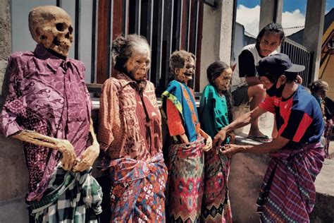 Mengenal Tradisi Manene Ritual Khas Suku Toraja Halaman Daerah Katadata Co Id