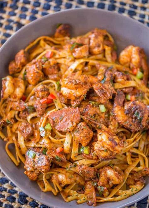 This family favorite pasta recipe comes together in only 30 minutes! Easy Cajun Jambalaya Pasta - Dinner, then Dessert