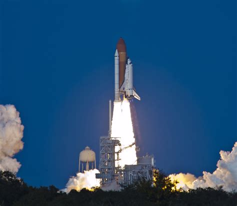 Sts 133 Launch Space Shuttle Discovery Lifts Off From Laun Flickr