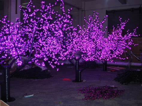 Led Outdoor Tree Lights Will Give A Remarkable Look To Your Location