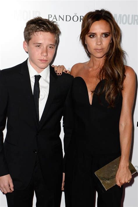 Victoria caroline beckham), в девичестве — адамс (англ. Mini-Me: Diese Kinder sehen genauso aus wie ihre Promi ...
