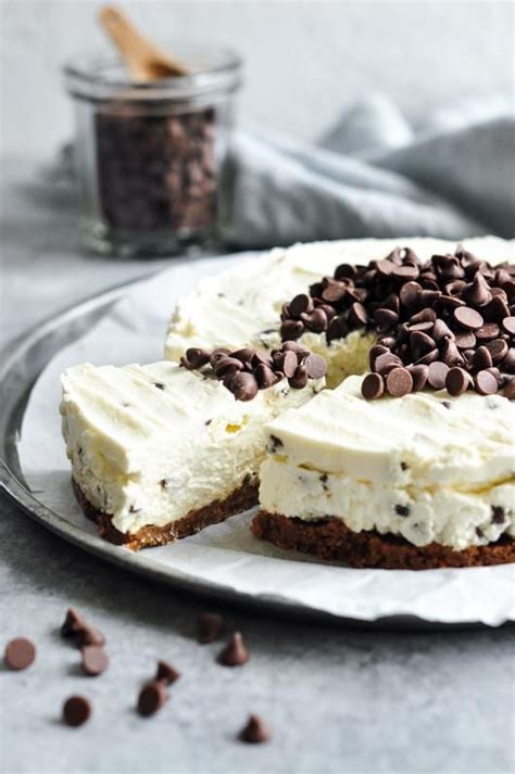chocolate chip cheesecake delicious and easy to make no bake chocolate chip cheesecake