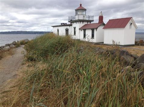Discovery Park West Pt Lighthouse Lighthouse Scenic Views Seattle City