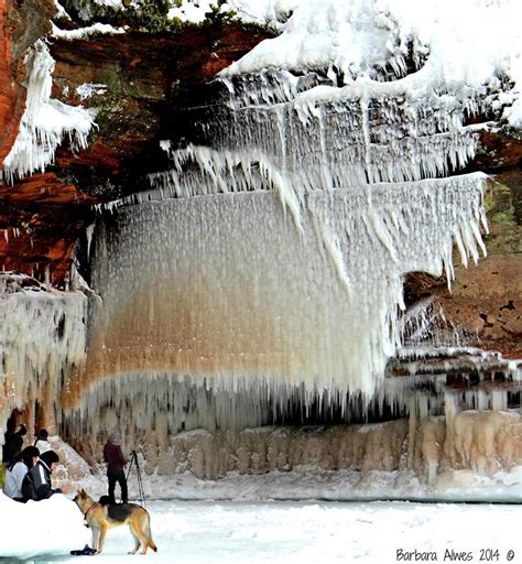 Record Temperatures Freeze A Path To The Spectacular Lake Superior Ice Caves Wisconsin Lake