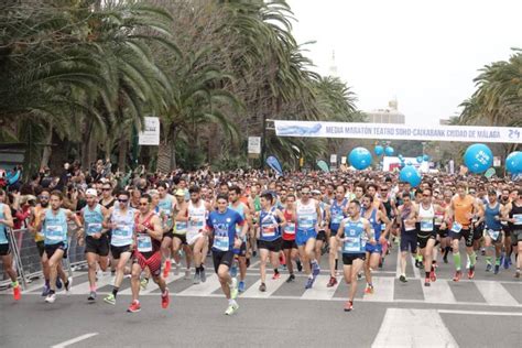 Más De 7500 Personas Participan En La Media Maratón De Málaga Más De