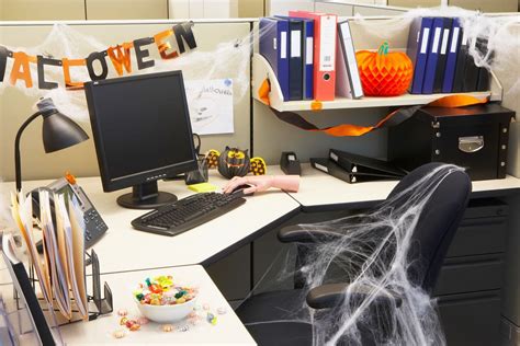 How To Decorate Office Desk For Halloween Dingle Audinity